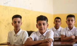 التربية: نلتزم بما تقرره الحكومة بشأن تعطيل الدوام في المدارس